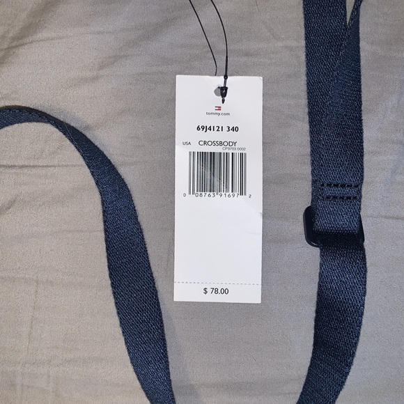 Tommy Hilfiger / Camo Crossbody Bag - Picture 5 of 12